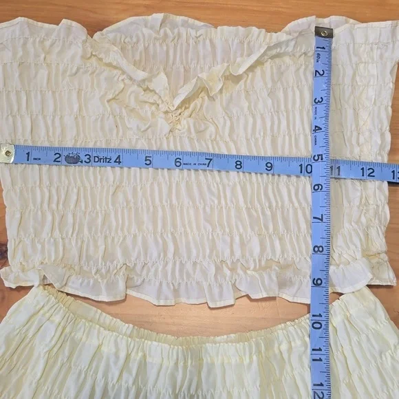 Cute Vintage Smocked Shirred Full Petal Skirt Set with Tube Top Eyelet Trim - Picture 9 of 11